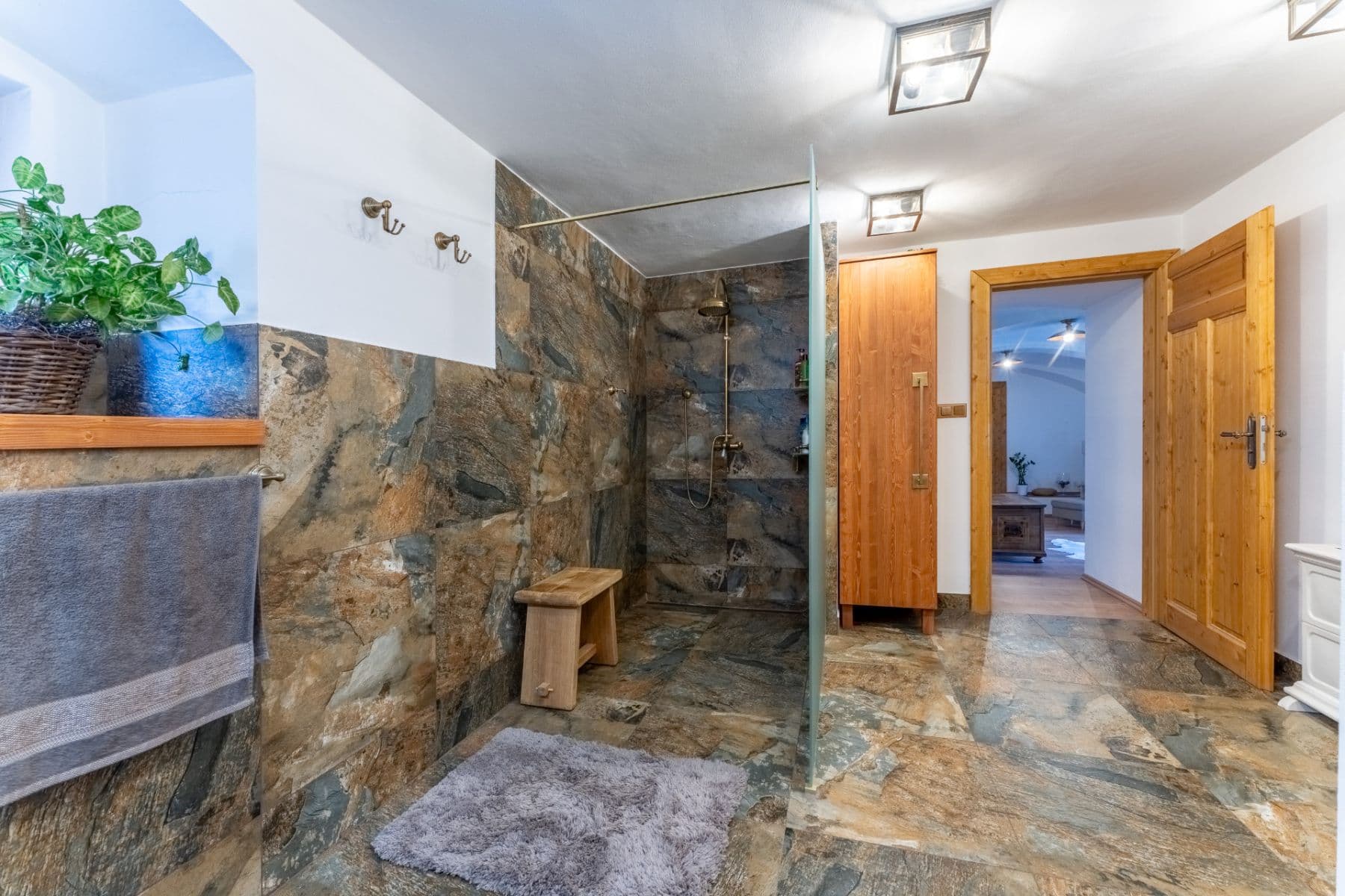 Predaj domu 926 m², pozemok 3.061 m², Sedlečko u Soběslavě, Jihočeský kraj Predaj domu 926 m², pozemok 3.061 m², Sedlečko u Soběslavě, Jihočeský kraj