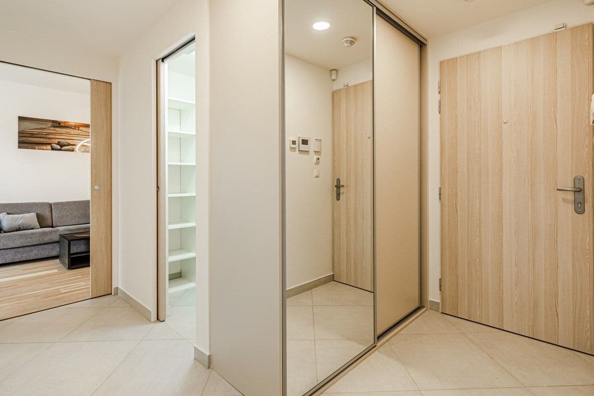 Predaj bytu 2-izbový 56 m², Kurta Konráda, Praha, Praha Predaj bytu 2-izbový 56 m², Kurta Konráda, Praha, Praha