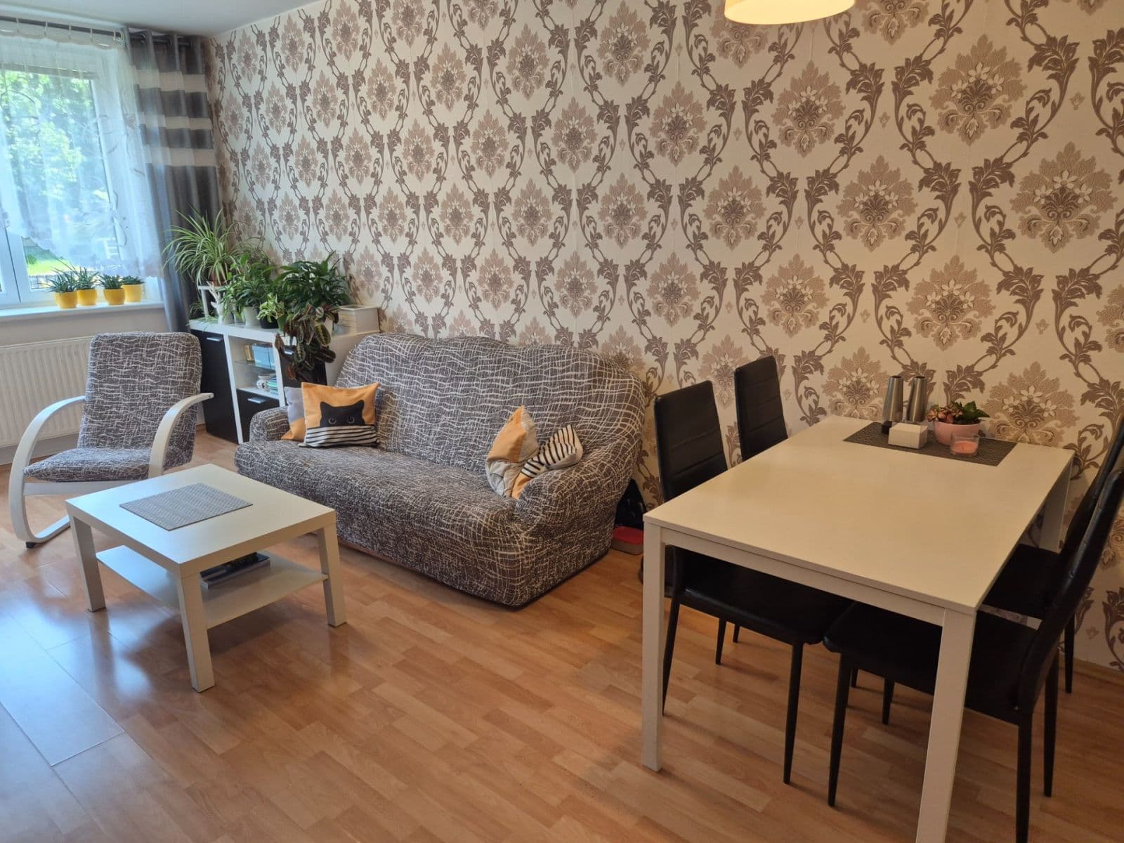 Prenájom bytu 2-izbový 55 m², Poláčkova, Jihlava, Kraj Vysočina Prenájom bytu 2-izbový 55 m², Poláčkova, Jihlava, Kraj Vysočina