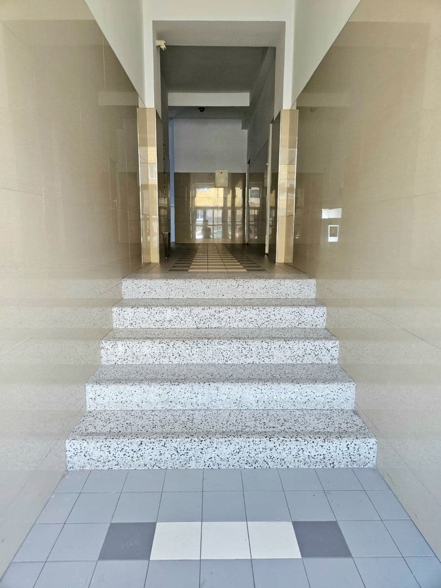 Prenájom bytu 1-izbový 27 m², V Olšinách, Praha, Praha Prenájom bytu 1-izbový 27 m², V Olšinách, Praha, Praha