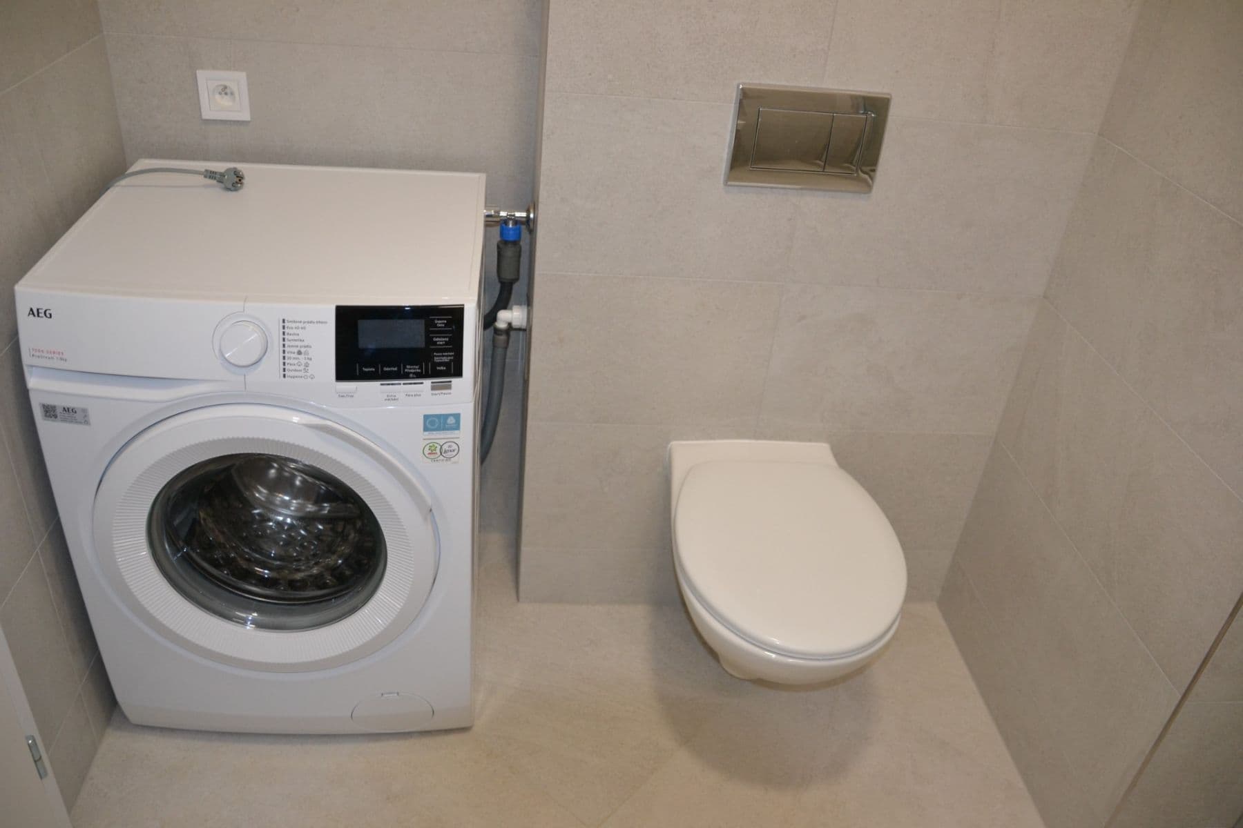 Prenájom bytu 2-izbový 55 m², Gerstelova, Praha, Praha Prenájom bytu 2-izbový 55 m², Gerstelova, Praha, Praha
