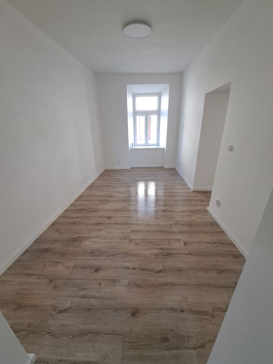 Prenájom bytu 2-izbový 58 m², Žatecká, Jesenice, Středočeský kraj Prenájom bytu 2-izbový 58 m², Žatecká, Jesenice, Středočeský kraj