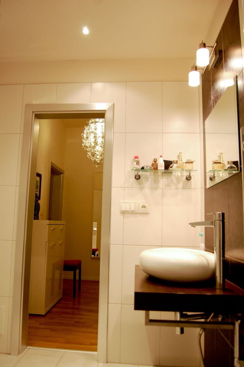 Prenájom bytu 2-izbový 60 m², Ladova, Praha, Praha Prenájom bytu 2-izbový 60 m², Ladova, Praha, Praha