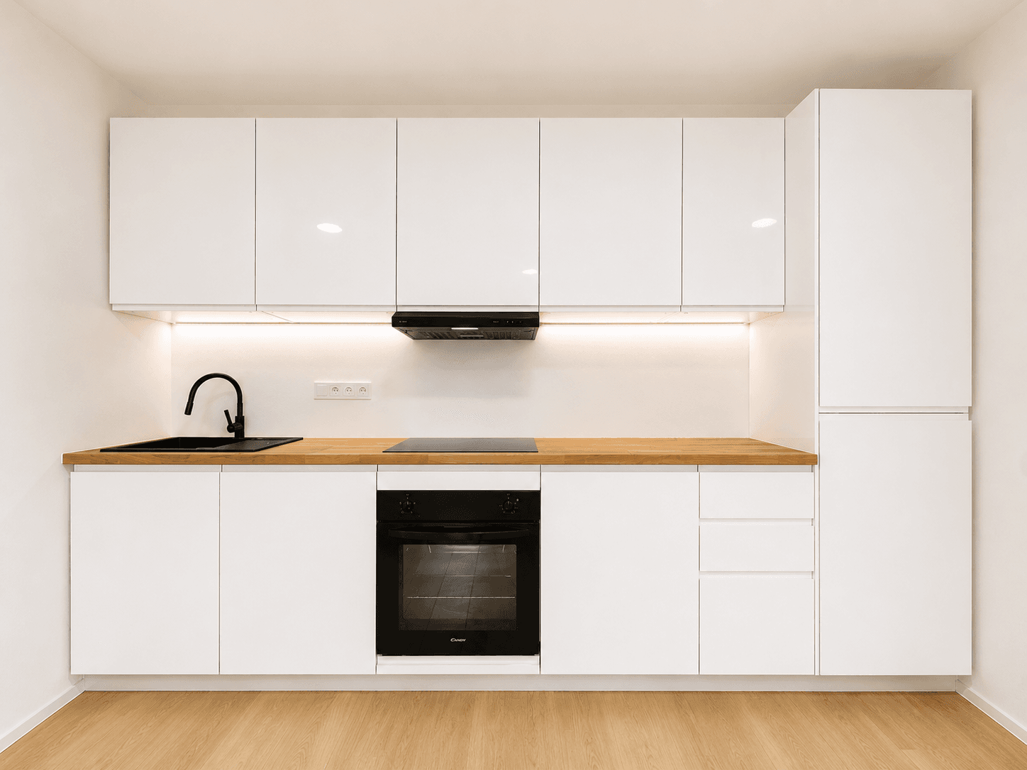 Predaj bytu 2-izbový 40 m², Plukovníka Mráze, Praha, Praha Predaj bytu 2-izbový 40 m², Plukovníka Mráze, Praha, Praha