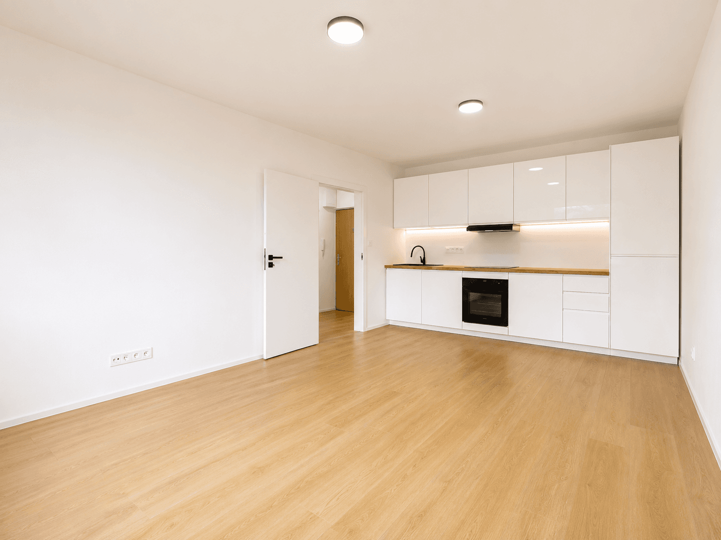 Predaj bytu 2-izbový 40 m², Plukovníka Mráze, Praha, Praha Predaj bytu 2-izbový 40 m², Plukovníka Mráze, Praha, Praha