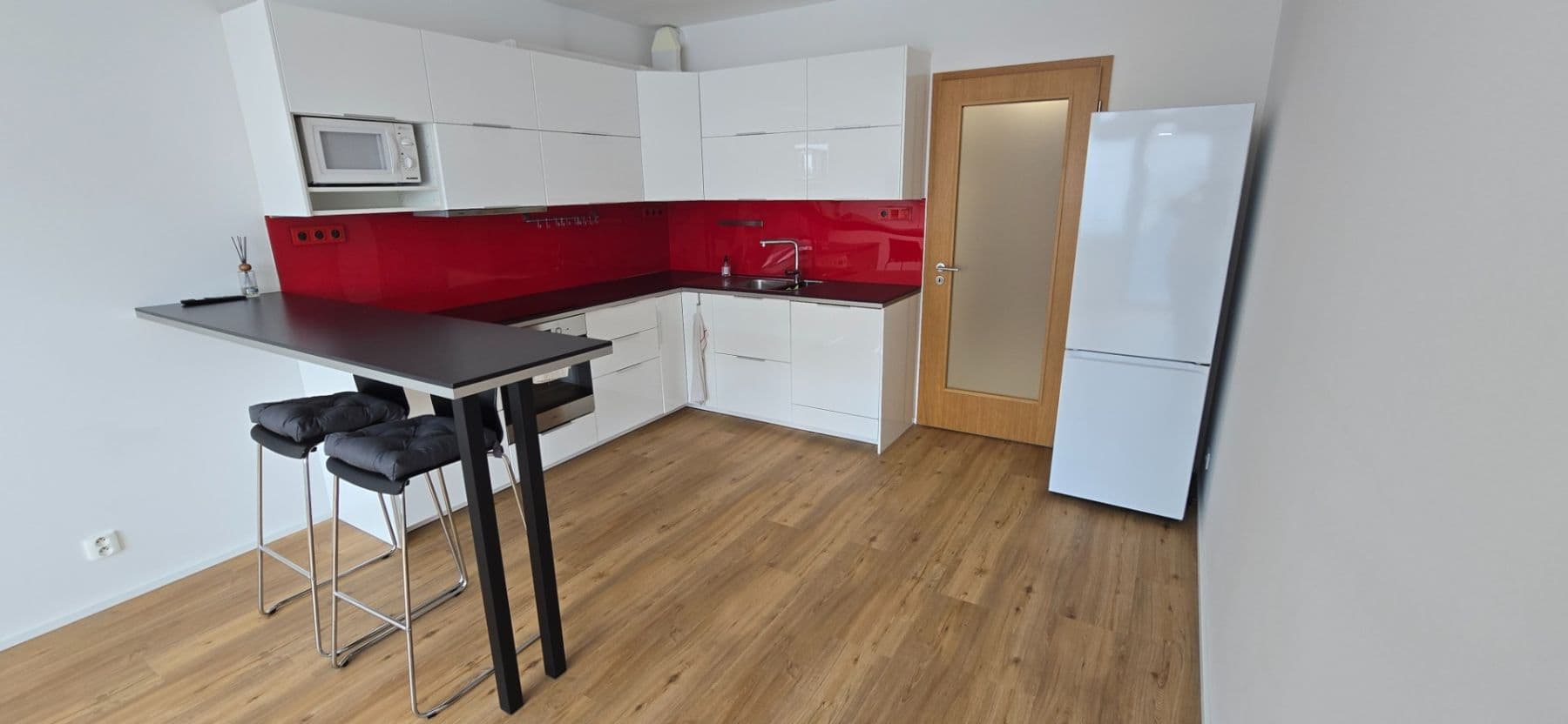 Prenájom bytu 1-izbový 38 m², Za Pískovnou, Praha, Praha Prenájom bytu 1-izbový 38 m², Za Pískovnou, Praha, Praha