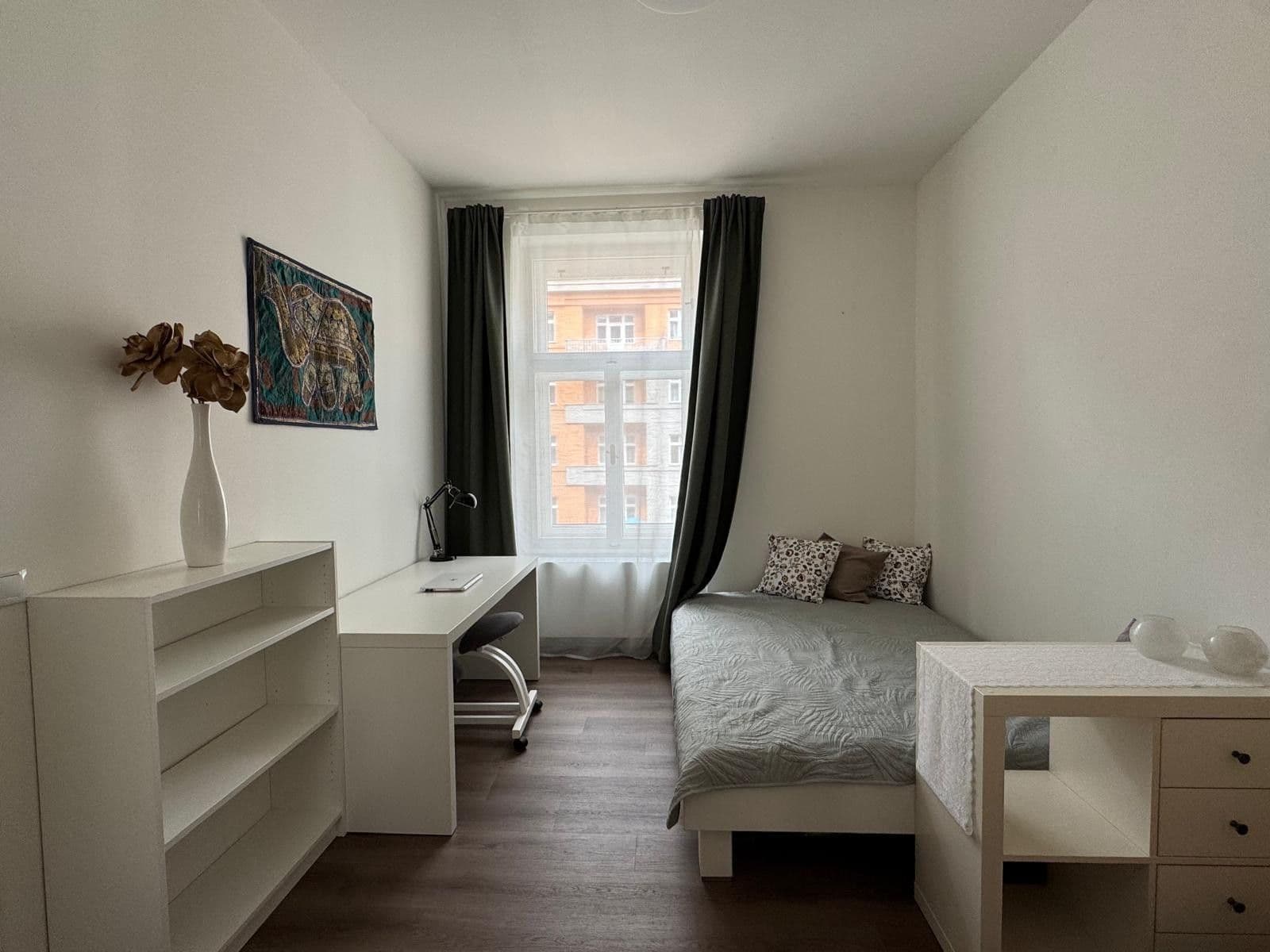 Prenájom bytu 4-izbový 124 m², Kounicova, Brno, Jihomoravský kraj Prenájom bytu 4-izbový 124 m², Kounicova, Brno, Jihomoravský kraj