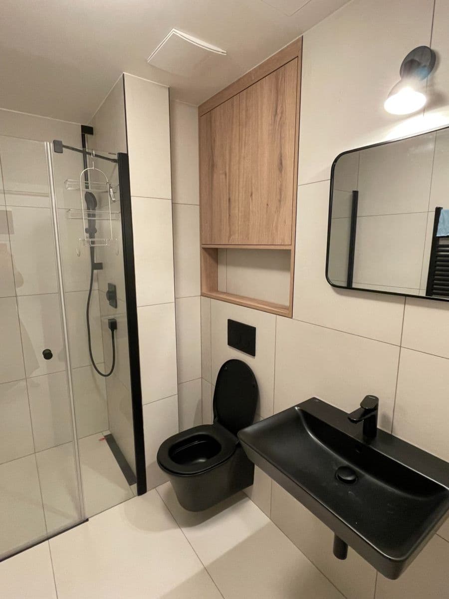 Prenájom bytu 1-izbový 27 m², Krymská, Praha, Praha Prenájom bytu 1-izbový 27 m², Krymská, Praha, Praha