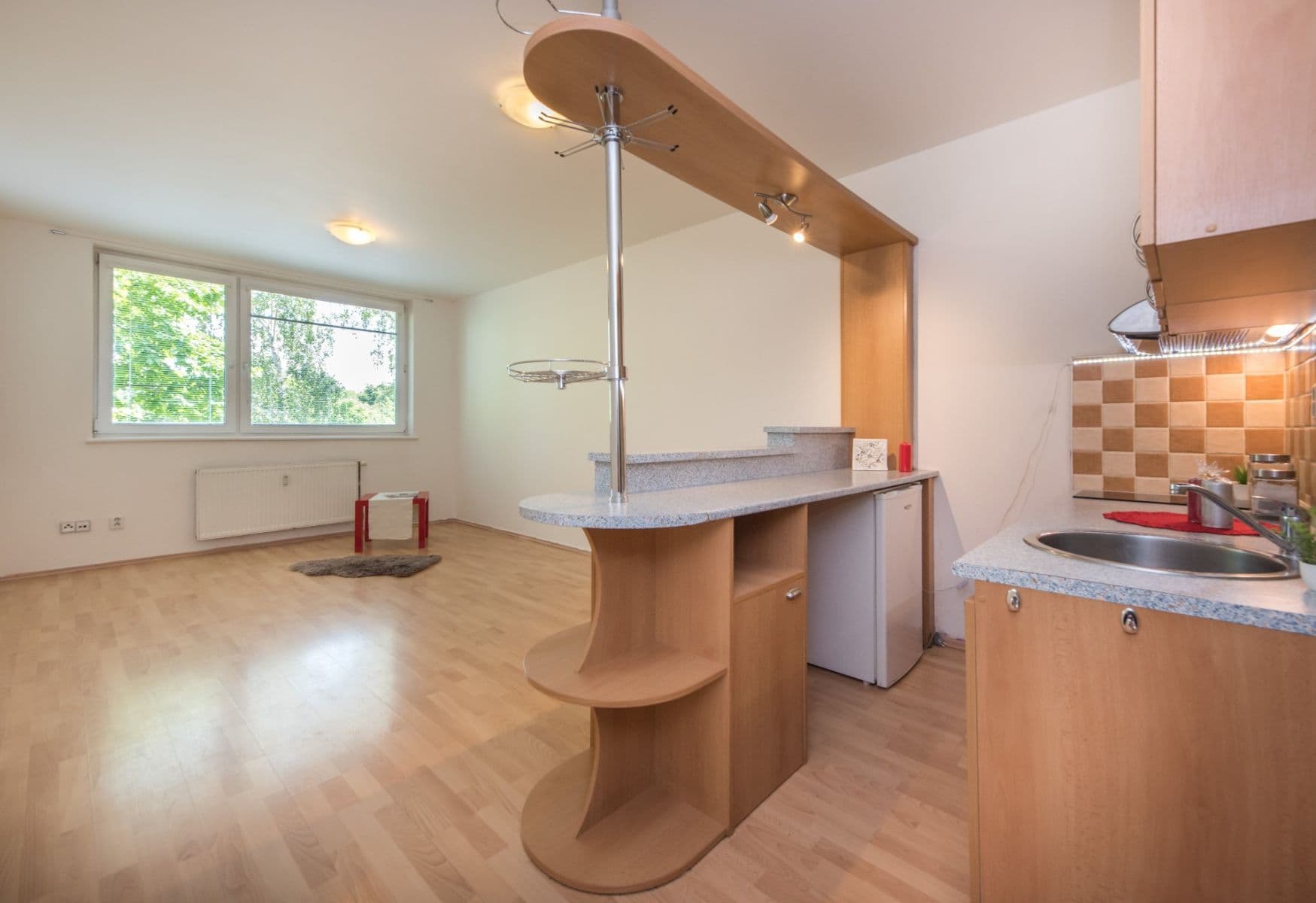 Prenájom bytu 1-izbový 26 m², Štúrova, Praha, Praha Prenájom bytu 1-izbový 26 m², Štúrova, Praha, Praha