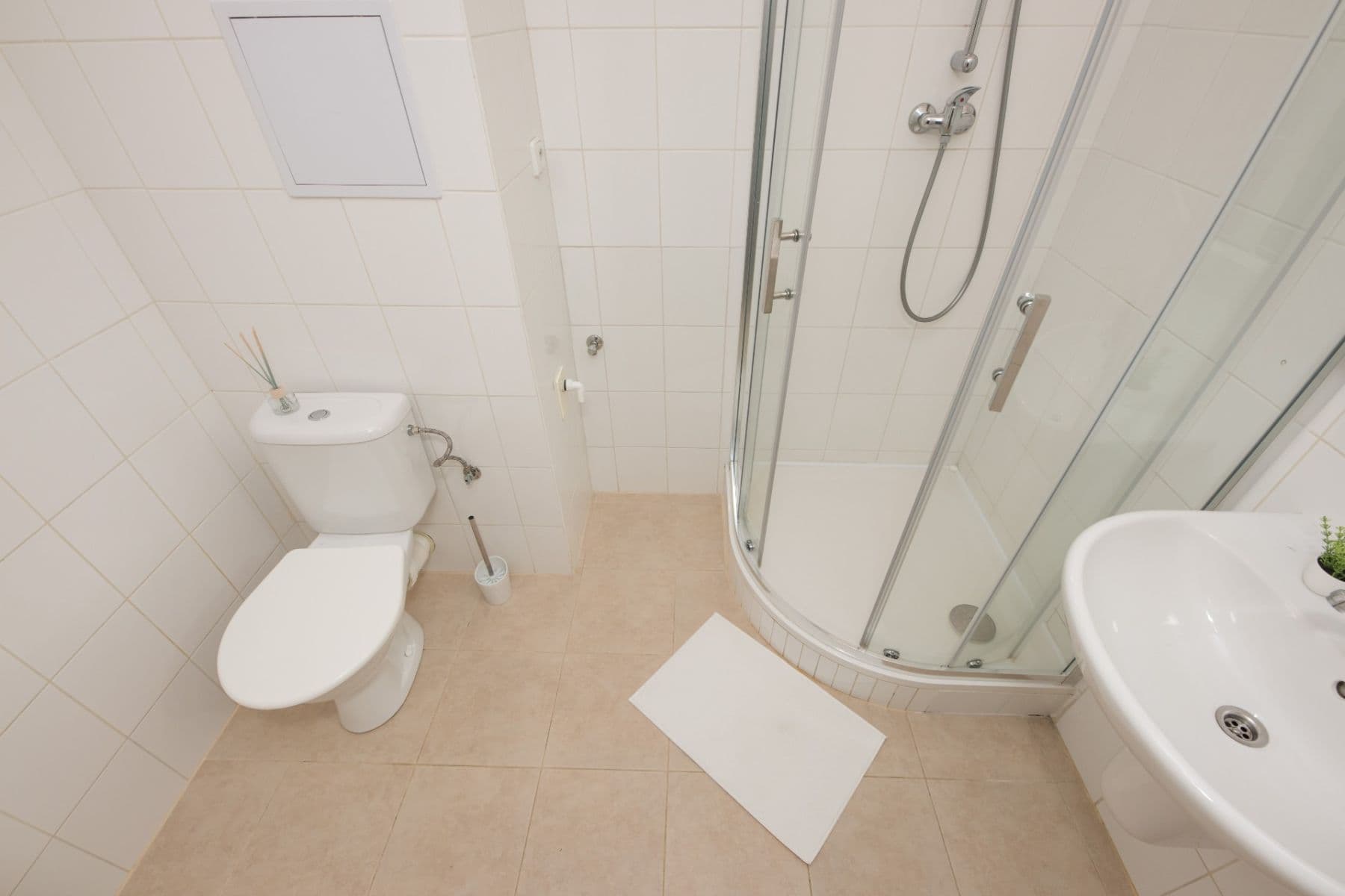Prenájom bytu 1-izbový 26 m², Štúrova, Praha, Praha Prenájom bytu 1-izbový 26 m², Štúrova, Praha, Praha