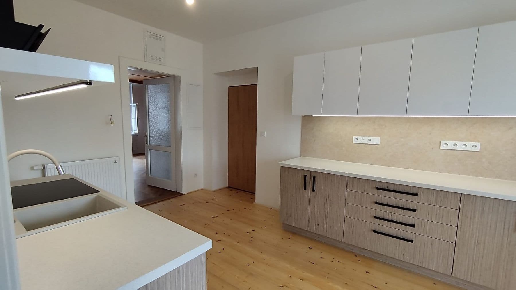 Prenájom bytu 3-izbový 91 m², Libušina, Roudnice nad Labem, Ústecký kraj Prenájom bytu 3-izbový 91 m², Libušina, Roudnice nad Labem, Ústecký kraj