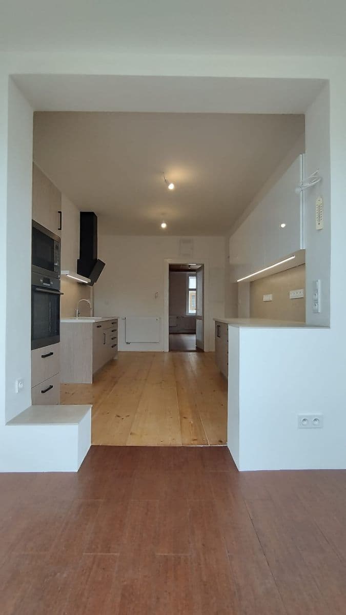Prenájom bytu 3-izbový 91 m², Libušina, Roudnice nad Labem, Ústecký kraj Prenájom bytu 3-izbový 91 m², Libušina, Roudnice nad Labem, Ústecký kraj