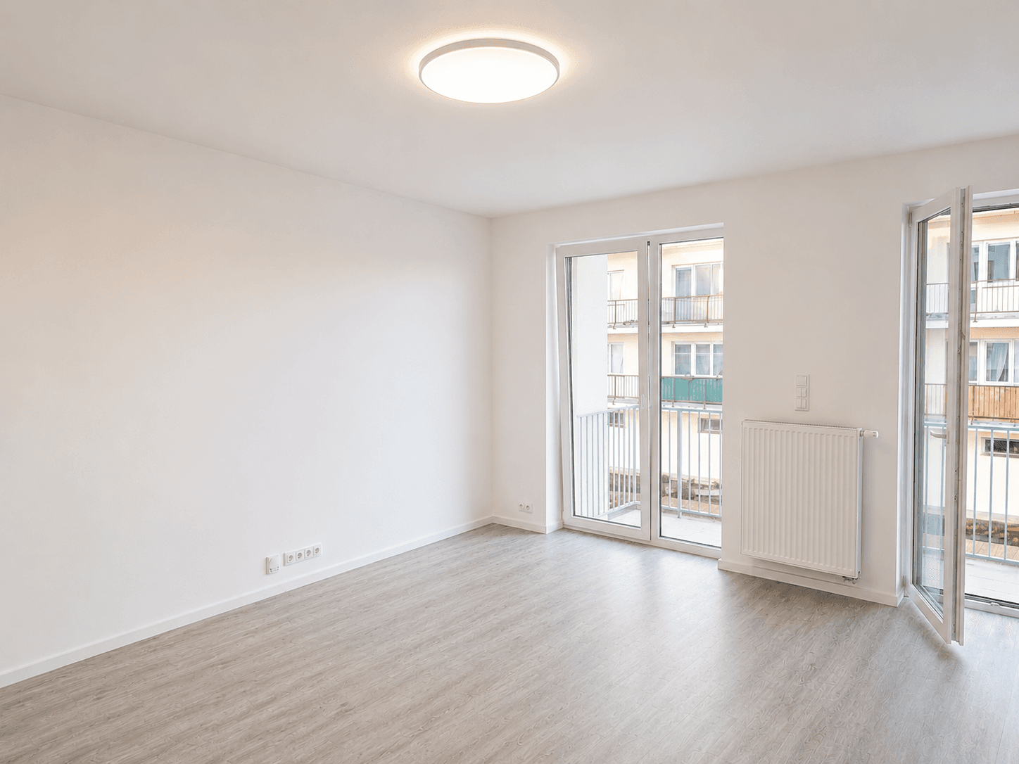 Prenájom bytu 1-izbový 56 m², nám. Arnošta z Pardubic, Český Brod, Středočeský kraj Prenájom bytu 1-izbový 56 m², nám. Arnošta z Pardubic, Český Brod, Středočeský kraj