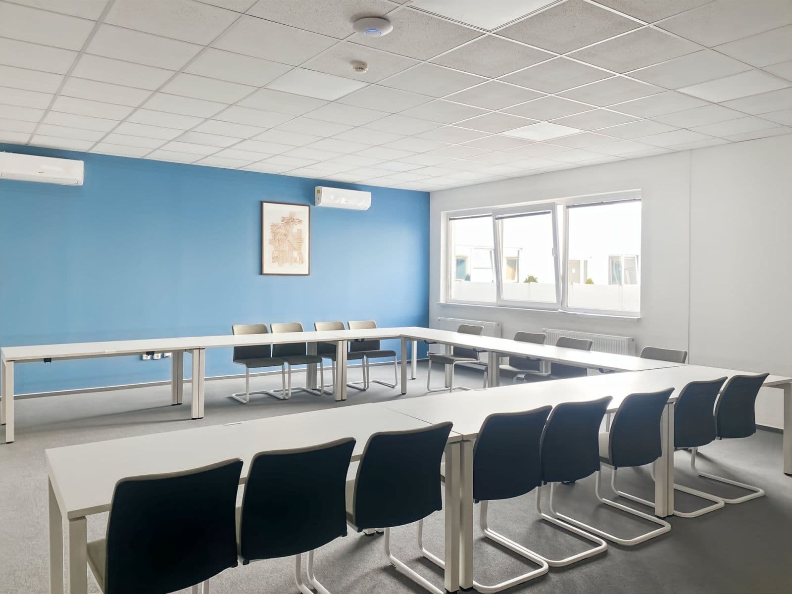 Prenájom kancelárie 25 m², Masarykovo náměstí, Ostrava, Moravskoslezský kraj Prenájom kancelárie 25 m², Masarykovo náměstí, Ostrava, Moravskoslezský kraj