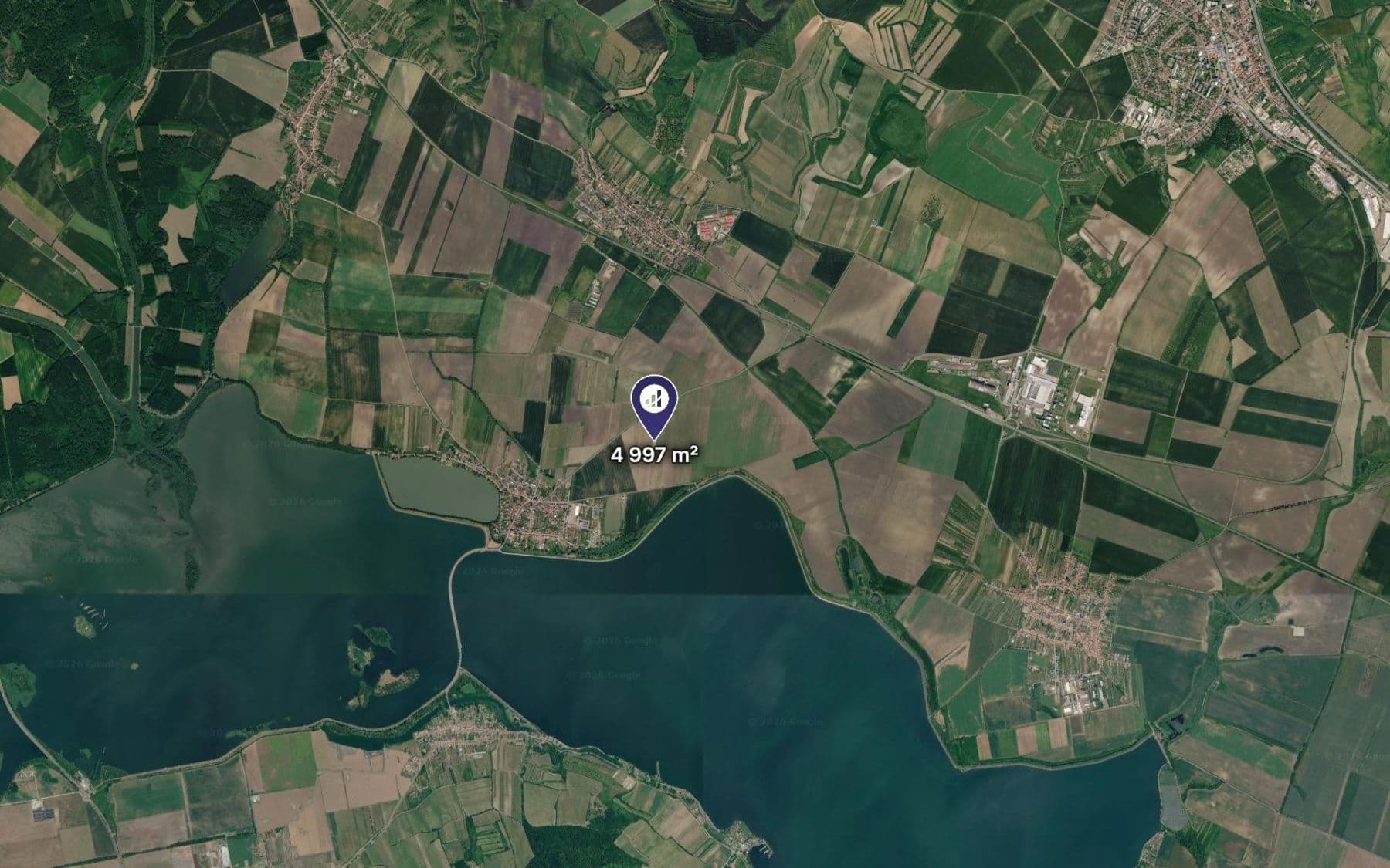 Predaj pozemku 4.997 m², Strachotín, Jihomoravský kraj Predaj pozemku 4.997 m², Strachotín, Jihomoravský kraj