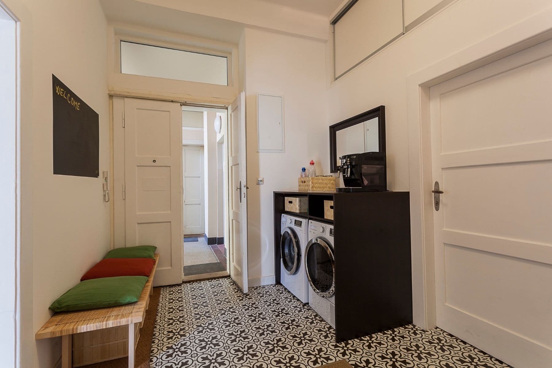 Prenájom bytu 1-izbový 35 m², Sekaninova, Praha, Praha Prenájom bytu 1-izbový 35 m², Sekaninova, Praha, Praha