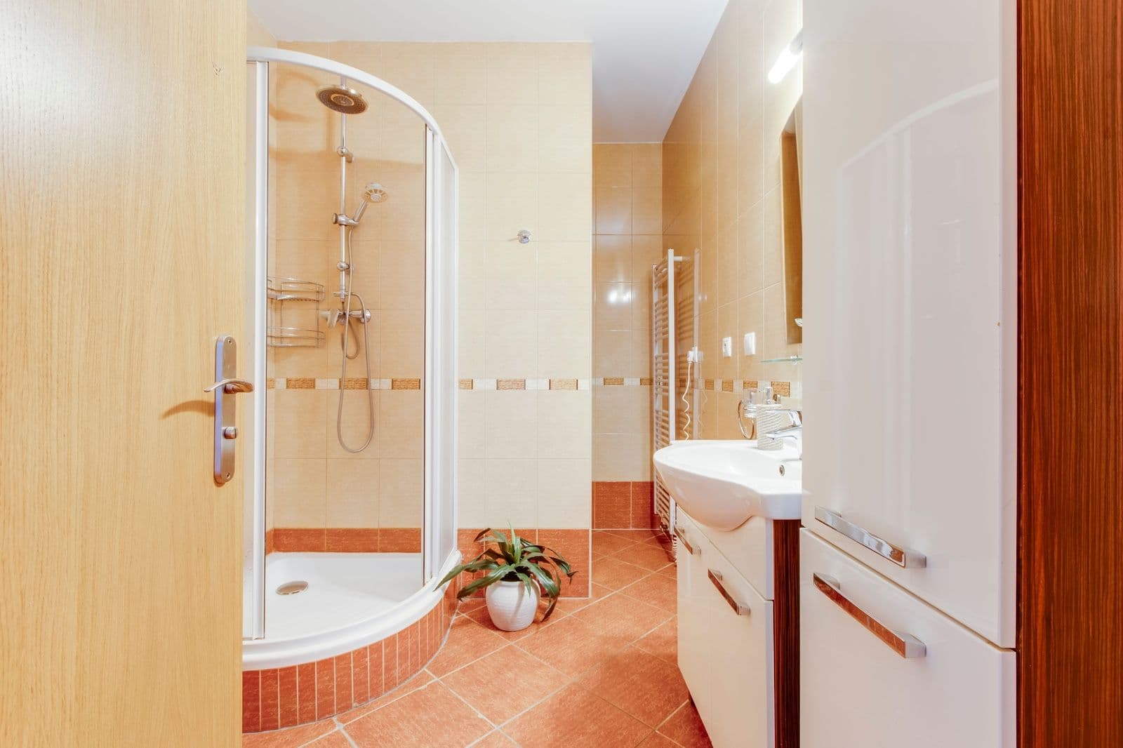 Prenájom bytu 2-izbový 54 m², Meteorologická, Praha, Praha Prenájom bytu 2-izbový 54 m², Meteorologická, Praha, Praha
