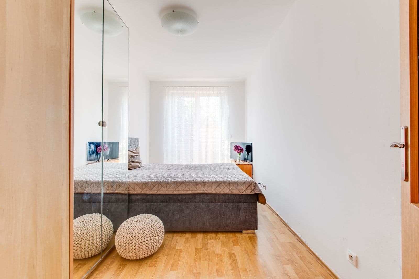 Prenájom bytu 2-izbový 54 m², Meteorologická, Praha, Praha Prenájom bytu 2-izbový 54 m², Meteorologická, Praha, Praha