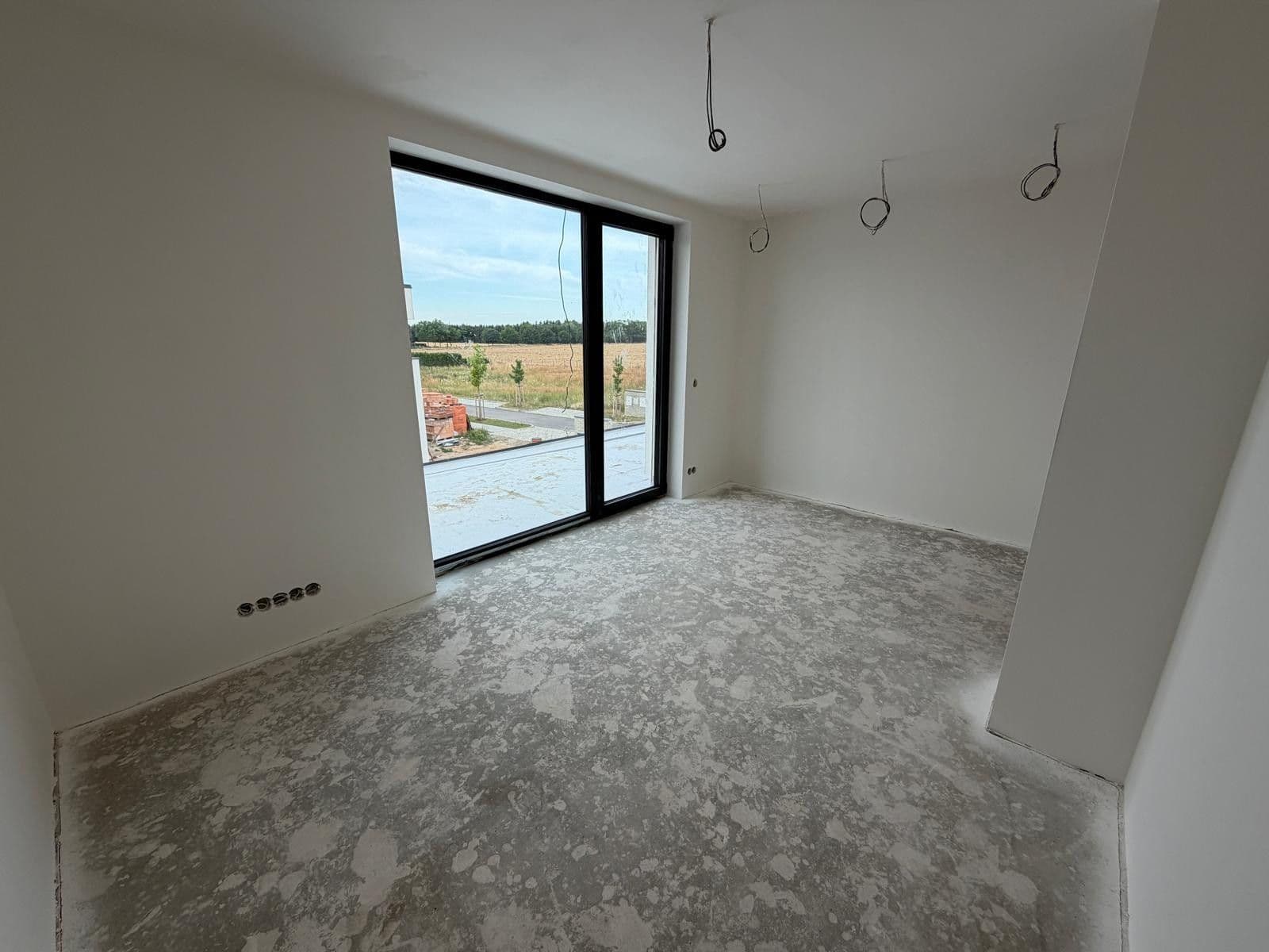 Predaj domu 200 m², pozemok 800 m², Šestajovice, Středočeský kraj Predaj domu 200 m², pozemok 800 m², Šestajovice, Středočeský kraj