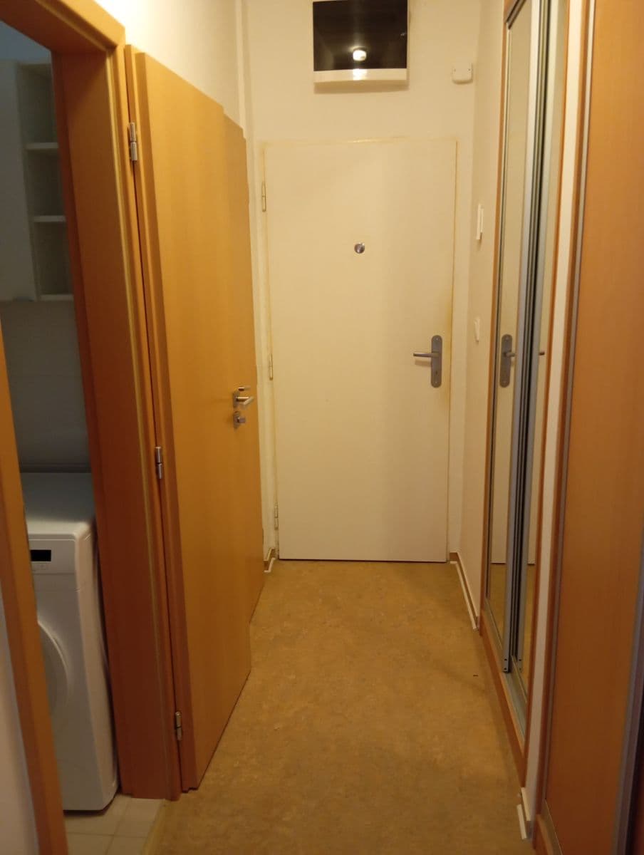 Prenájom bytu 2-izbový 53 m², Na Okraji, Praha, Praha Prenájom bytu 2-izbový 53 m², Na Okraji, Praha, Praha