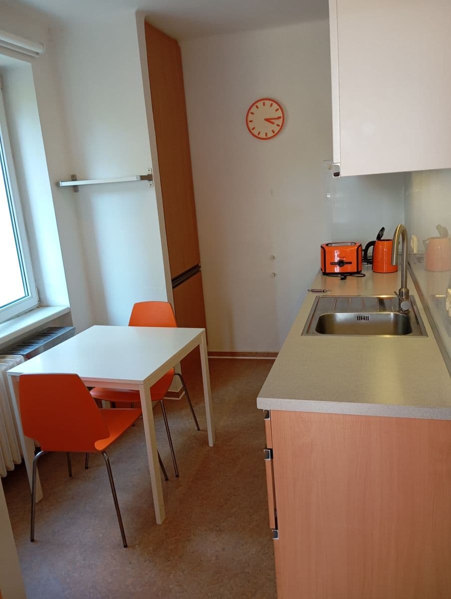 Prenájom bytu 2-izbový 53 m², Na Okraji, Praha, Praha Prenájom bytu 2-izbový 53 m², Na Okraji, Praha, Praha