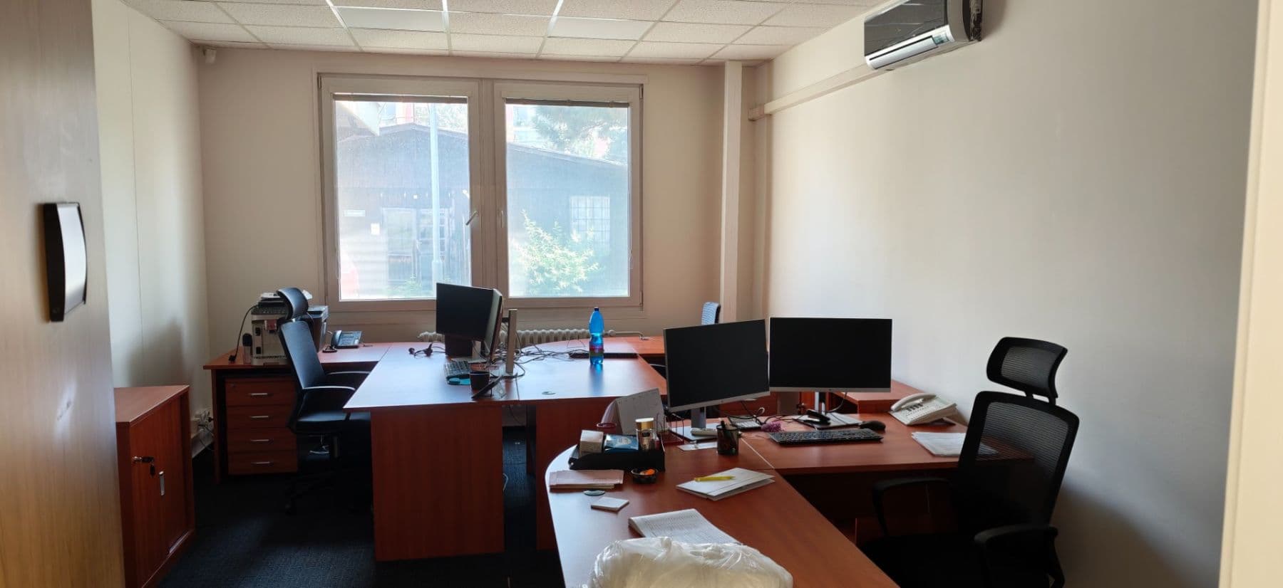 Prenájom kancelárie 590 m², Přátelství, Praha, Praha Prenájom kancelárie 590 m², Přátelství, Praha, Praha
