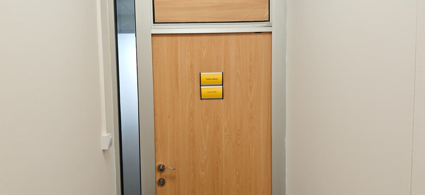 Prenájom kancelárie 590 m², Přátelství, Praha, Praha Prenájom kancelárie 590 m², Přátelství, Praha, Praha