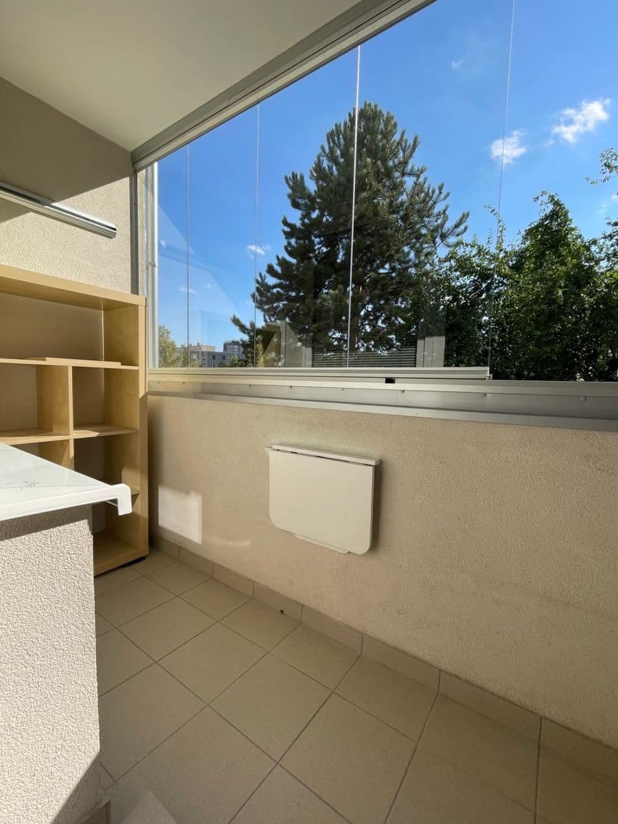 Prenájom bytu 2-izbový 44 m², Pospíchalova, Praha, Praha Prenájom bytu 2-izbový 44 m², Pospíchalova, Praha, Praha