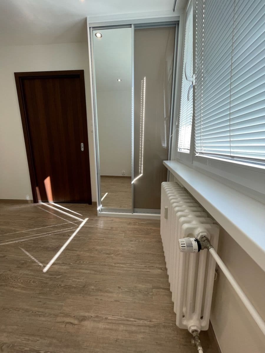 Prenájom bytu 2-izbový 44 m², Pospíchalova, Praha, Praha Prenájom bytu 2-izbový 44 m², Pospíchalova, Praha, Praha