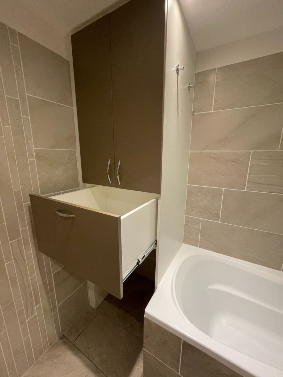 Prenájom bytu 2-izbový 44 m², Pospíchalova, Praha, Praha Prenájom bytu 2-izbový 44 m², Pospíchalova, Praha, Praha