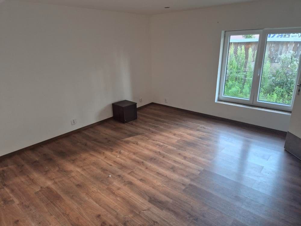 Prenájom bytu 2-izbový 47 m², Dukelská, Horní Jelení, Pardubický kraj Prenájom bytu 2-izbový 47 m², Dukelská, Horní Jelení, Pardubický kraj