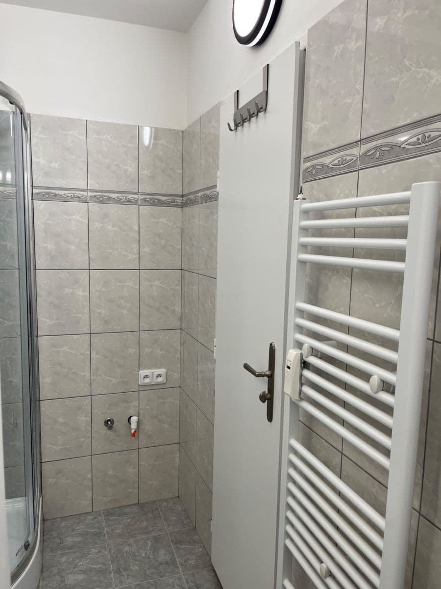 Prenájom bytu 2-izbový 52 m², Puškinovo náměstí, Praha, Praha Prenájom bytu 2-izbový 52 m², Puškinovo náměstí, Praha, Praha