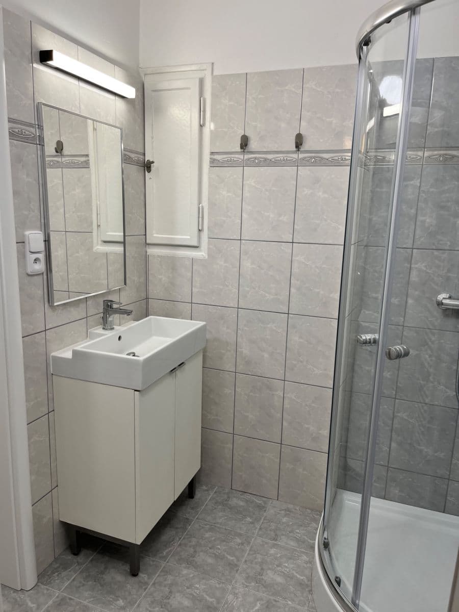 Prenájom bytu 2-izbový 52 m², Puškinovo náměstí, Praha, Praha Prenájom bytu 2-izbový 52 m², Puškinovo náměstí, Praha, Praha