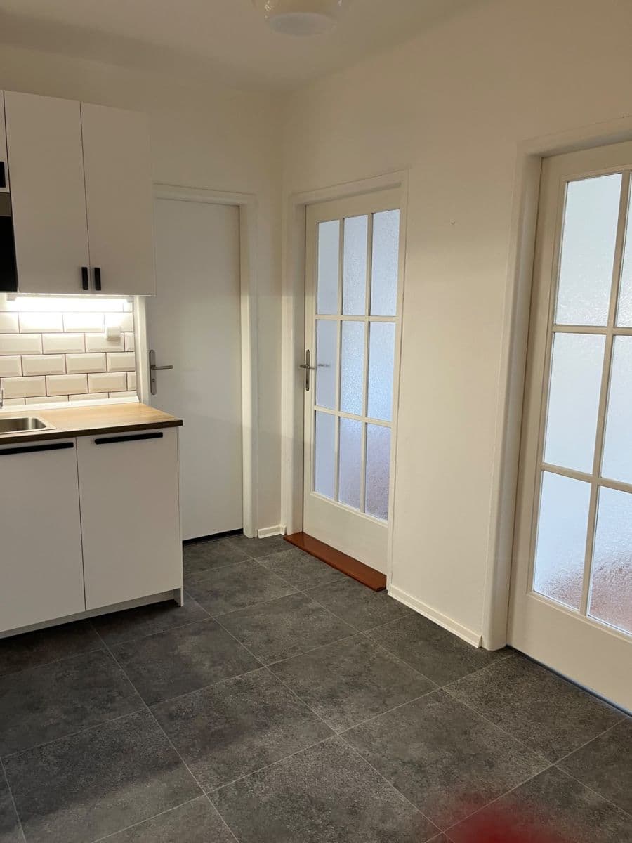Prenájom bytu 2-izbový 52 m², Puškinovo náměstí, Praha, Praha Prenájom bytu 2-izbový 52 m², Puškinovo náměstí, Praha, Praha