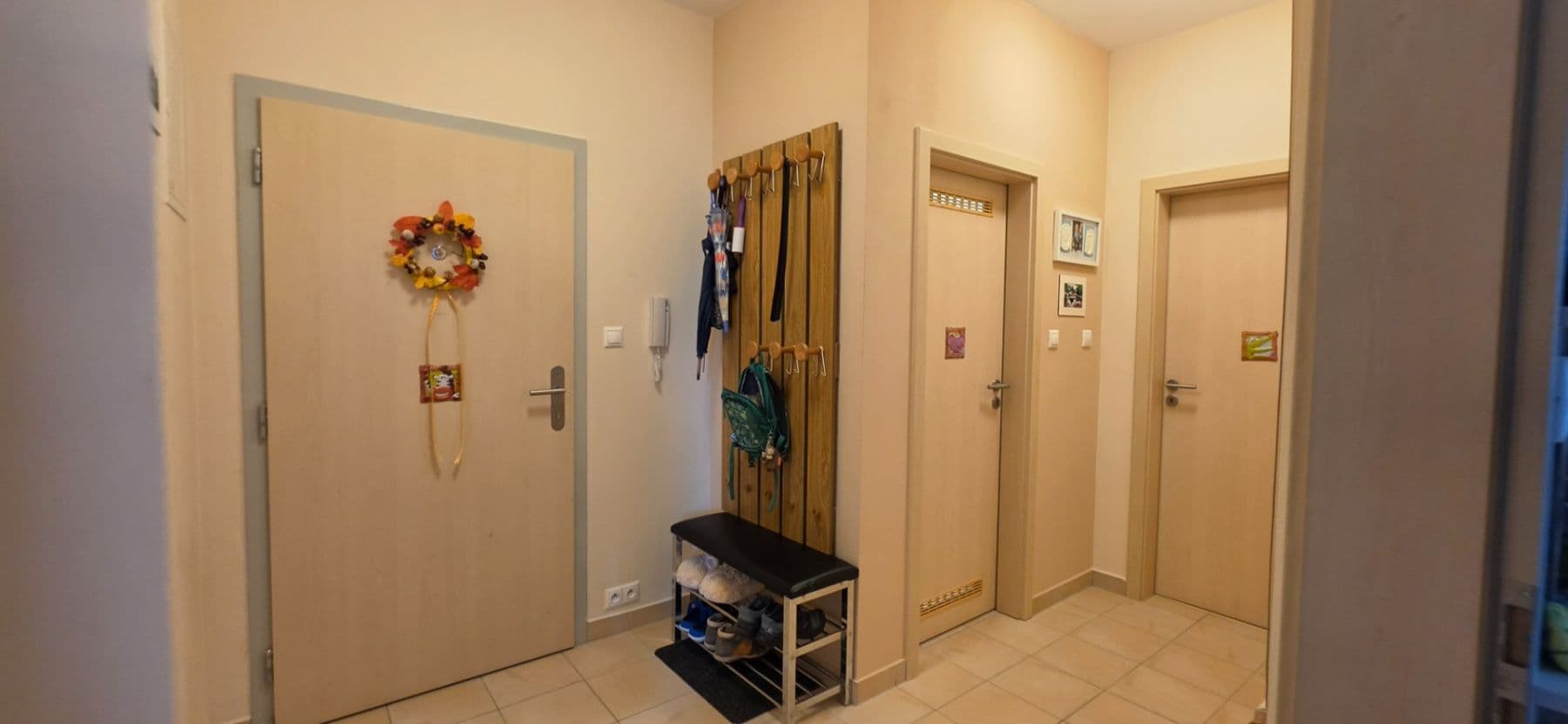 Prenájom bytu 2-izbový 63 m², Bratislavská, Praha, Praha Prenájom bytu 2-izbový 63 m², Bratislavská, Praha, Praha
