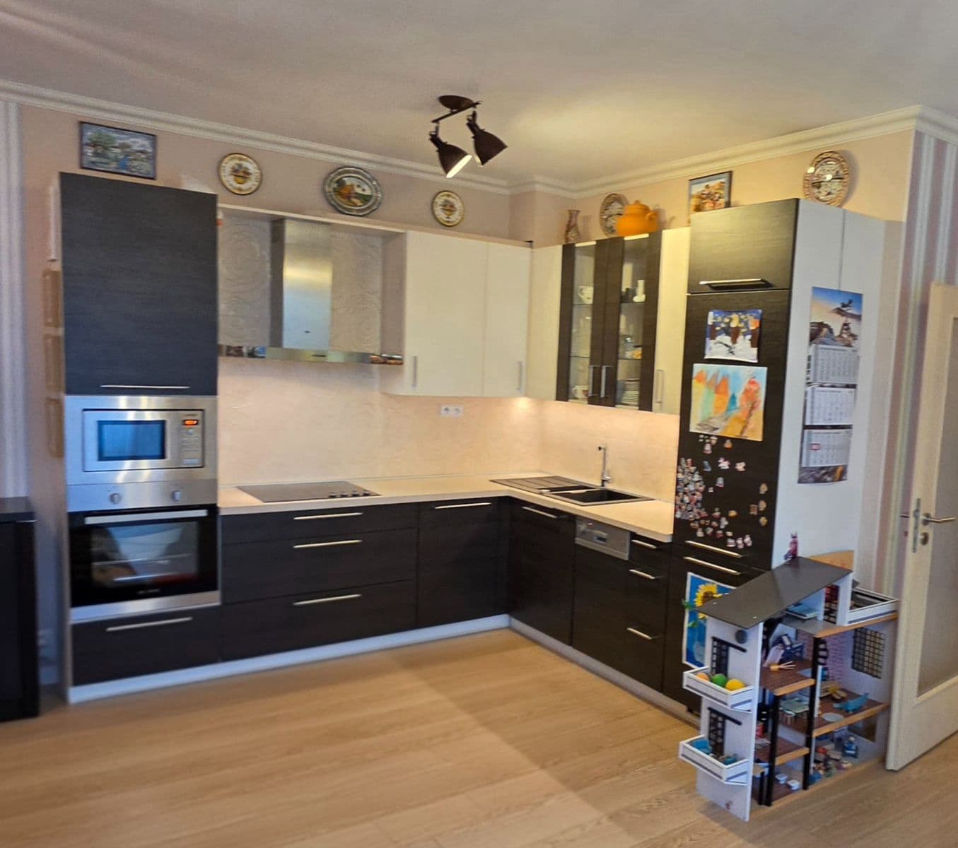 Prenájom bytu 2-izbový 63 m², Bratislavská, Praha, Praha Prenájom bytu 2-izbový 63 m², Bratislavská, Praha, Praha