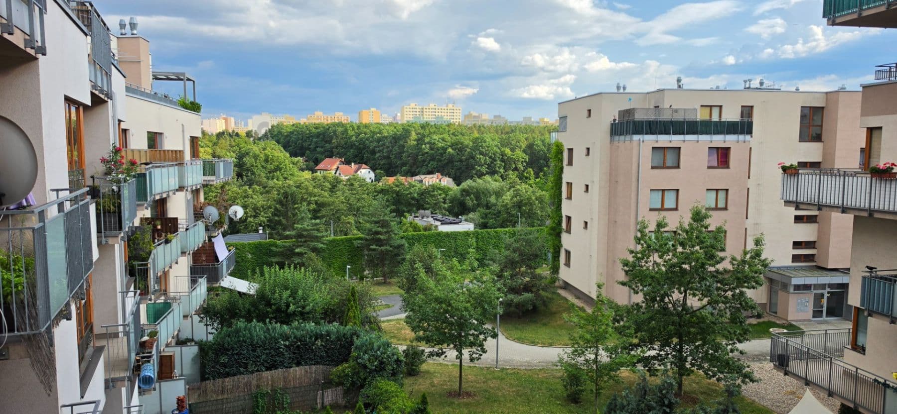 Prenájom bytu 2-izbový 63 m², Bratislavská, Praha, Praha Prenájom bytu 2-izbový 63 m², Bratislavská, Praha, Praha