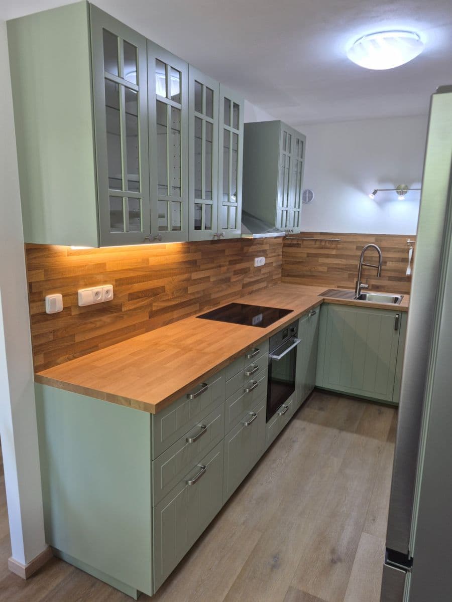 Prenájom bytu 3-izbový 80 m², Běhounkova, Praha, Praha Prenájom bytu 3-izbový 80 m², Běhounkova, Praha, Praha