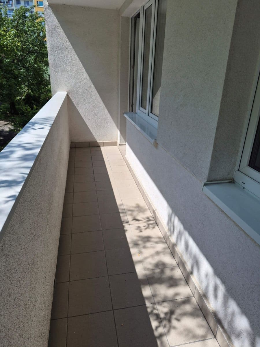 Prenájom bytu 3-izbový 80 m², Běhounkova, Praha, Praha Prenájom bytu 3-izbový 80 m², Běhounkova, Praha, Praha