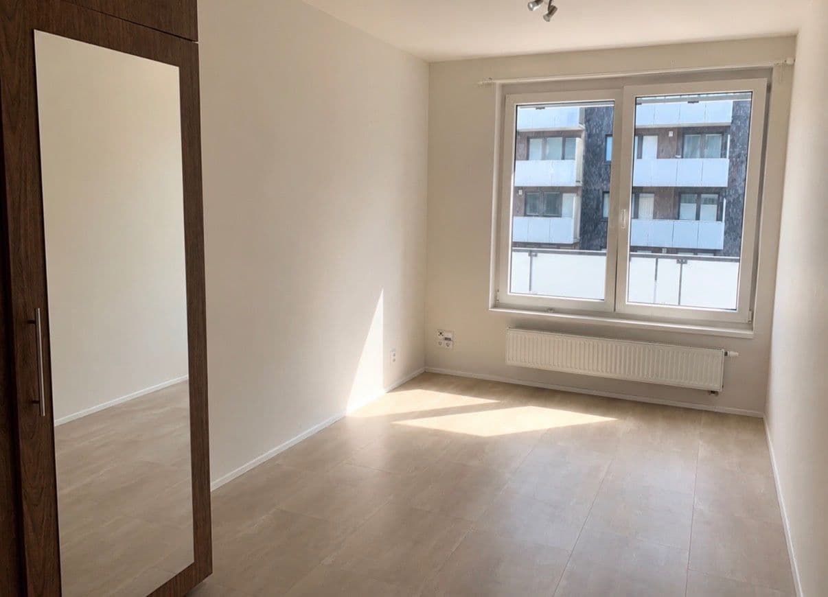 Prenájom bytu 2-izbový 60 m², Praha, Praha Prenájom bytu 2-izbový 60 m², Praha, Praha