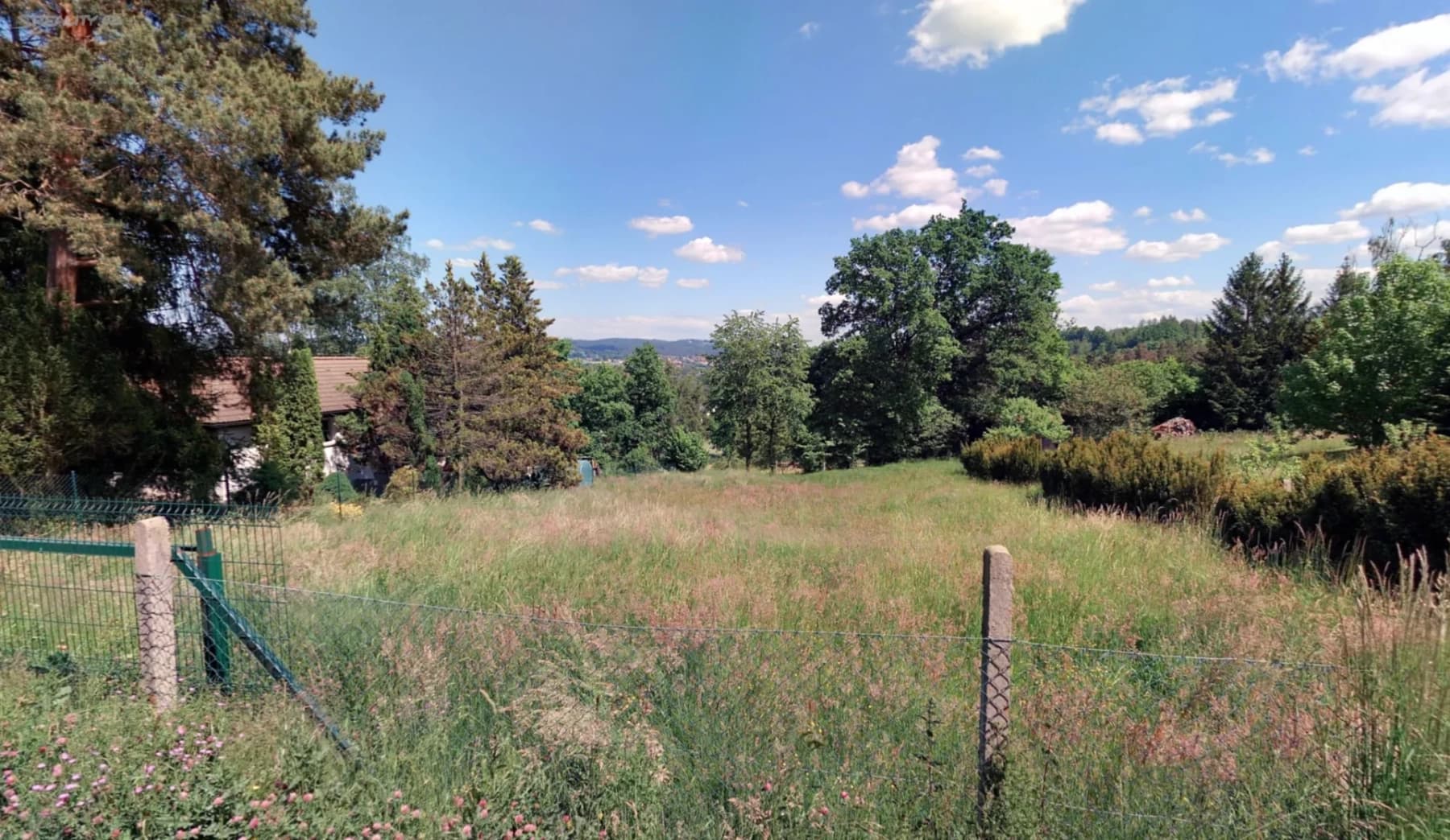 Predaj pozemku 1.253 m², Na Vrchách, Mirošovice, Středočeský kraj Predaj pozemku 1.253 m², Na Vrchách, Mirošovice, Středočeský kraj