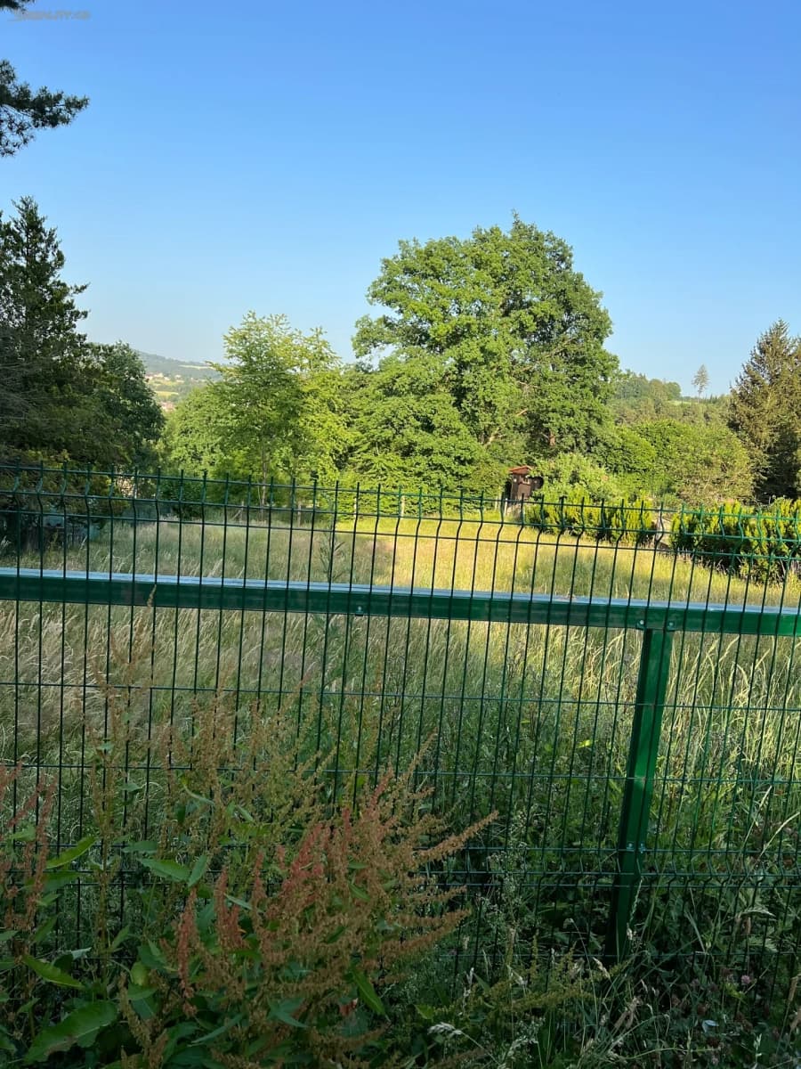 Predaj pozemku 1.253 m², Na Vrchách, Mirošovice, Středočeský kraj Predaj pozemku 1.253 m², Na Vrchách, Mirošovice, Středočeský kraj