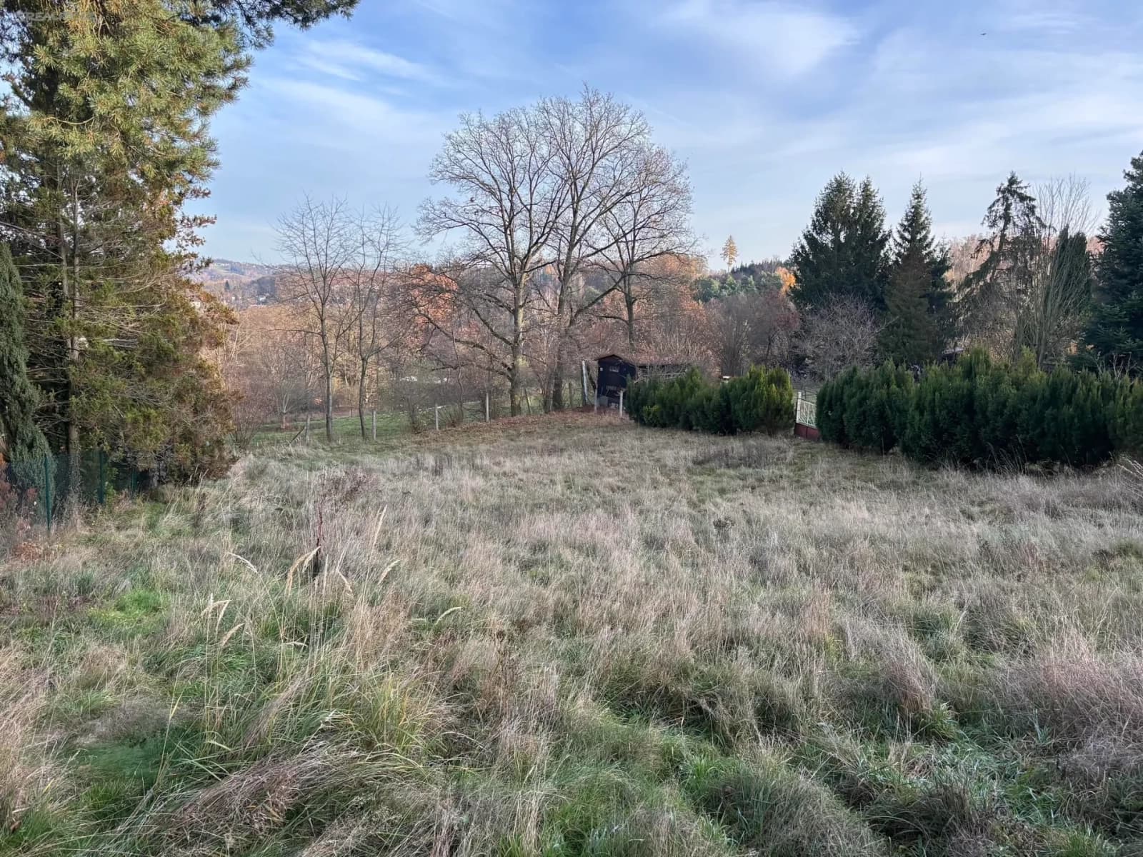 Predaj pozemku 1.253 m², Na Vrchách, Mirošovice, Středočeský kraj Predaj pozemku 1.253 m², Na Vrchách, Mirošovice, Středočeský kraj