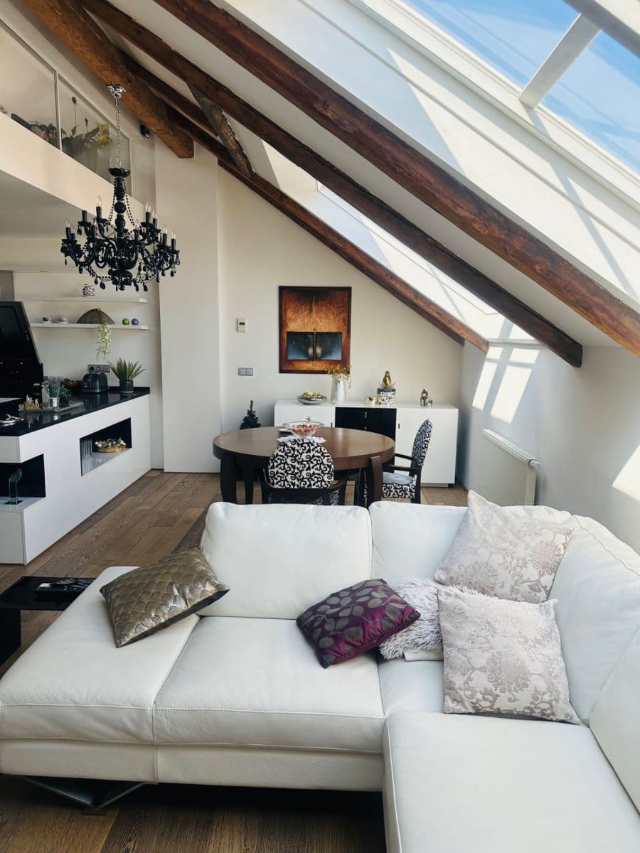 Predaj bytu 3-izbový 122 m², Lublaňská, Praha, Praha Predaj bytu 3-izbový 122 m², Lublaňská, Praha, Praha