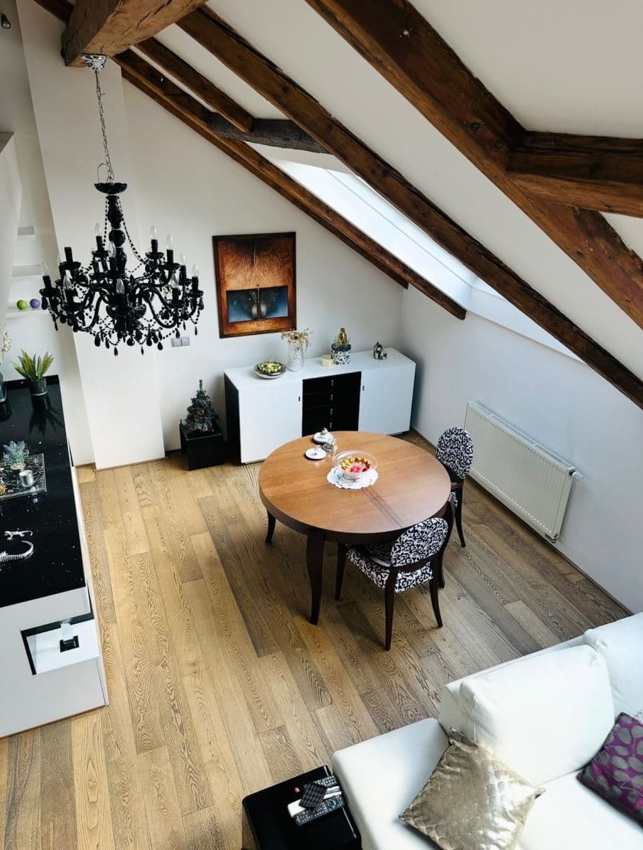 Predaj bytu 3-izbový 122 m², Lublaňská, Praha, Praha Predaj bytu 3-izbový 122 m², Lublaňská, Praha, Praha