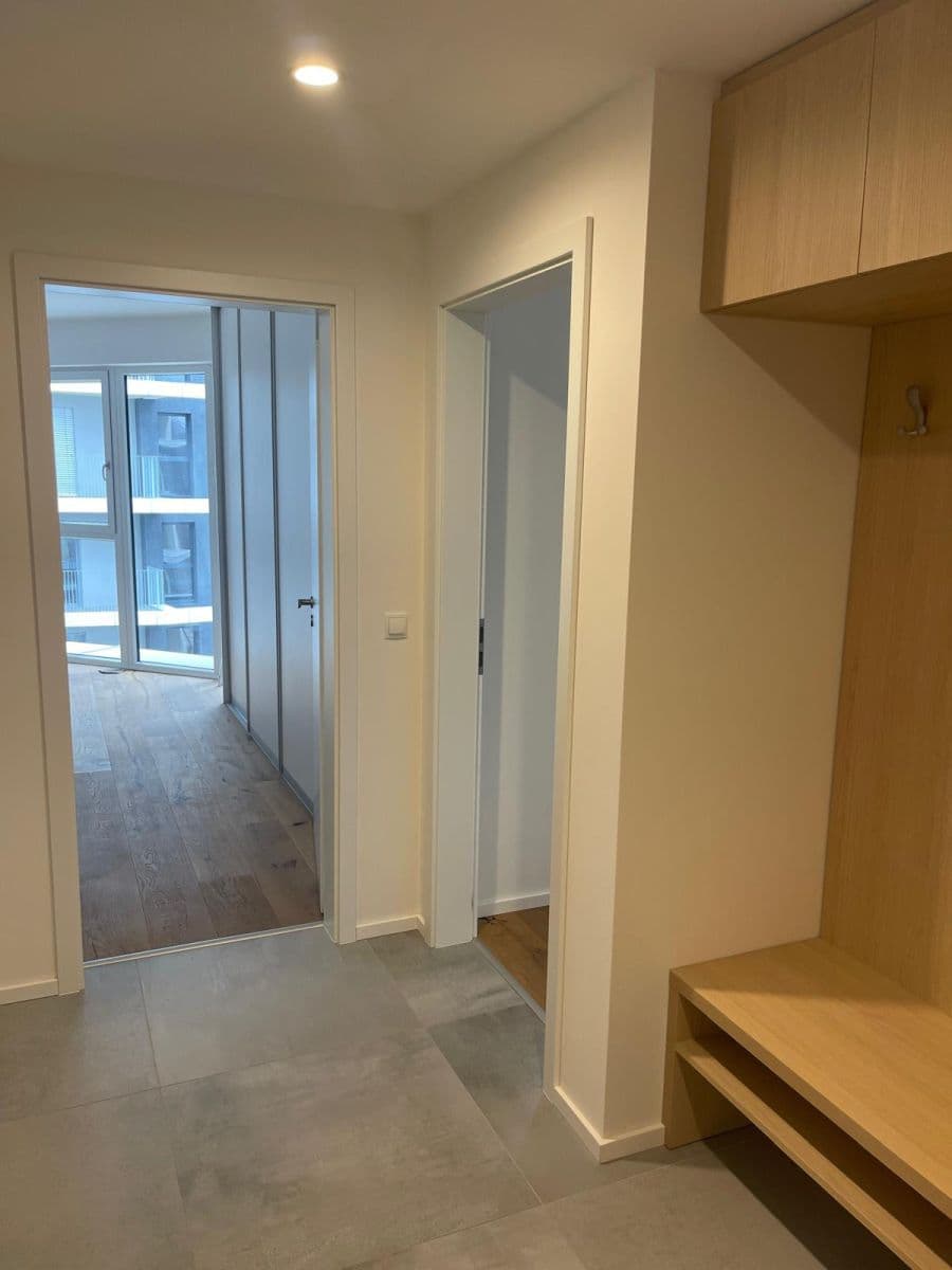 Prenájom bytu 2-izbový 66 m², Ramonova, Praha, Praha Prenájom bytu 2-izbový 66 m², Ramonova, Praha, Praha