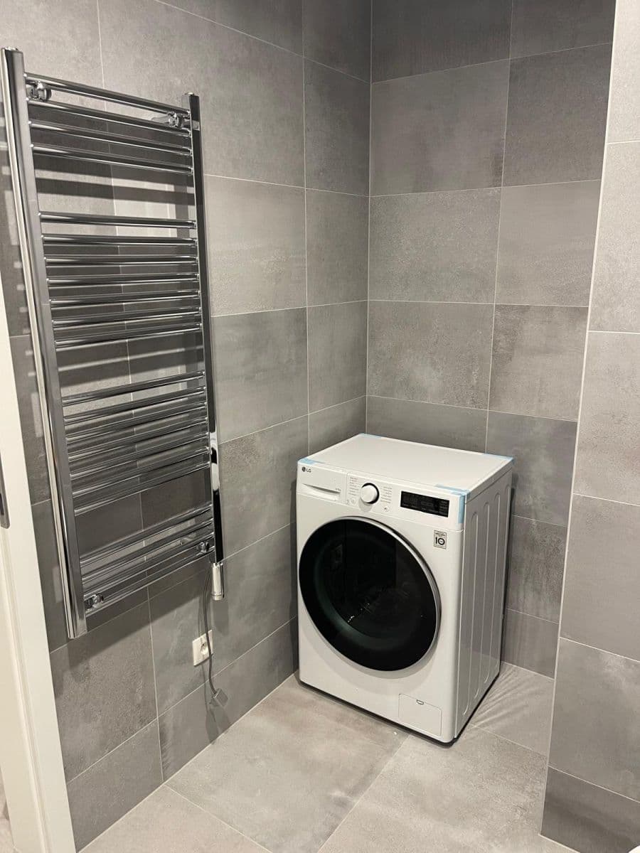 Prenájom bytu 2-izbový 66 m², Ramonova, Praha, Praha Prenájom bytu 2-izbový 66 m², Ramonova, Praha, Praha