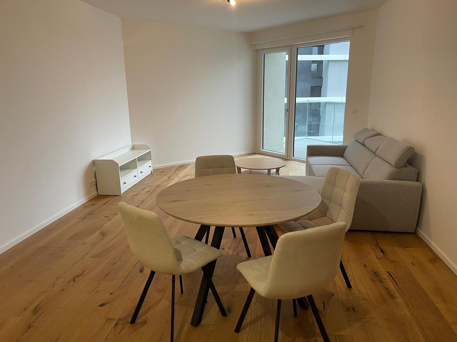 Prenájom bytu 2-izbový 66 m², Ramonova, Praha, Praha Prenájom bytu 2-izbový 66 m², Ramonova, Praha, Praha