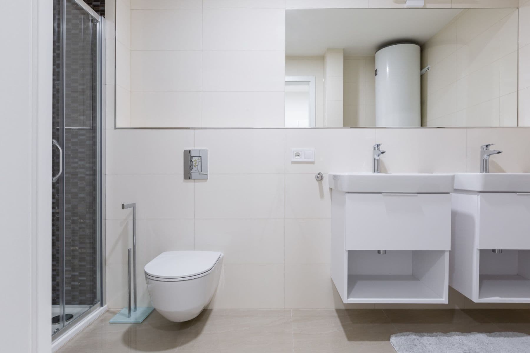 Prenájom bytu 2-izbový 70 m², Varšavská, Praha, Praha Prenájom bytu 2-izbový 70 m², Varšavská, Praha, Praha