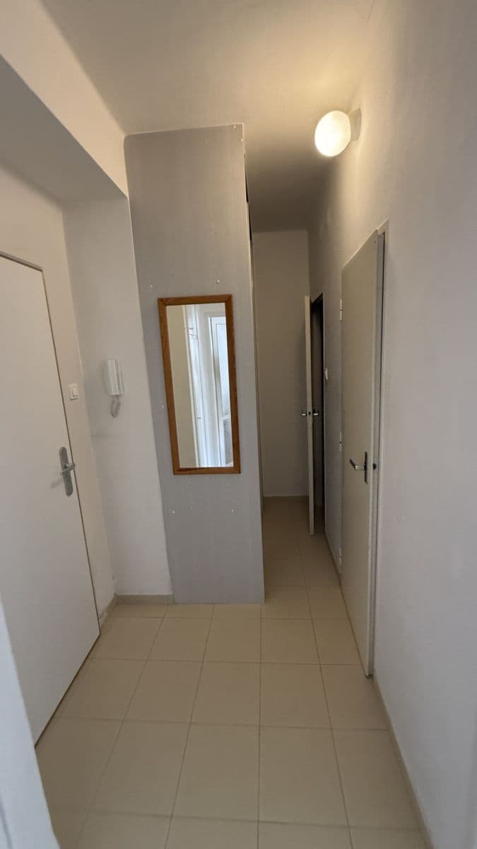 Prenájom bytu 1-izbový 36 m², Na Vrcholu, Praha, Praha Prenájom bytu 1-izbový 36 m², Na Vrcholu, Praha, Praha
